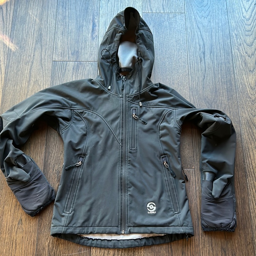 Loki Softshell Women’s Snowboarding Jacket